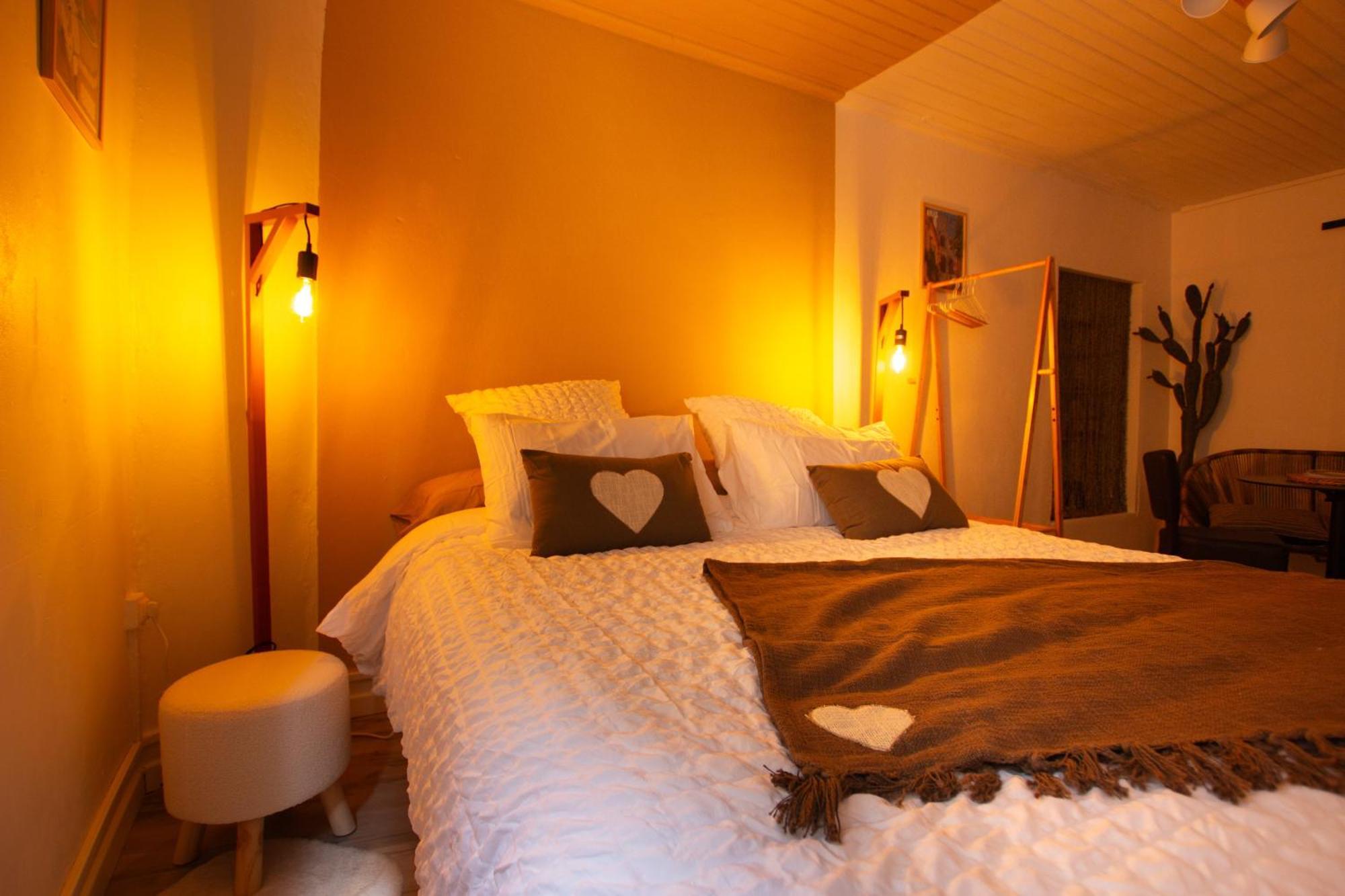 Cosy Caud, Appart En Plein Coeur Du Centre Historique Арл Екстериор снимка